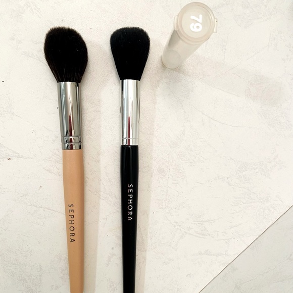 Sephora Contour + Highlight Brushes (Perfect) - Picture 2 of 3